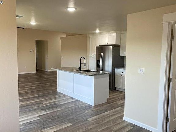 5th image of 3360 Bryson Way