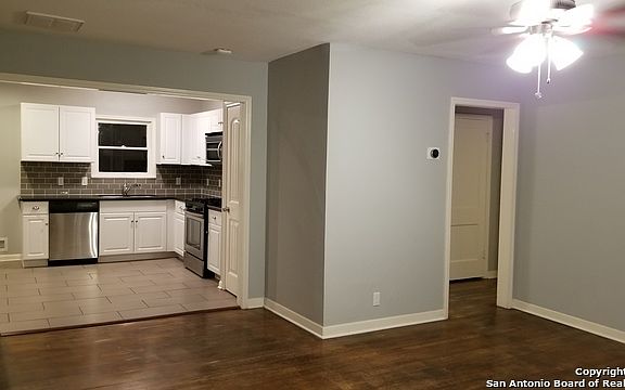 2nd image of 39 Cromwell Dr