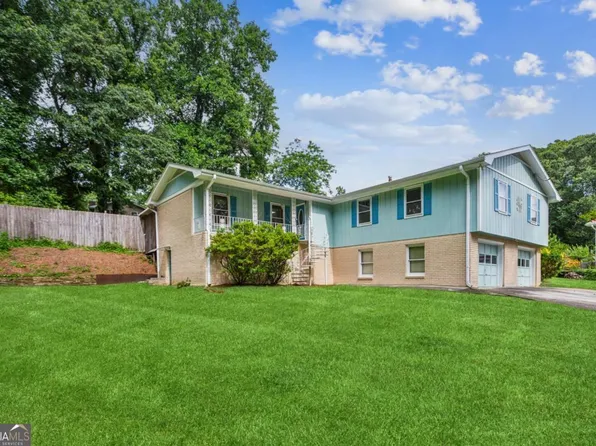6889 Kingsboro Dr, Lithia Springs, GA 30122