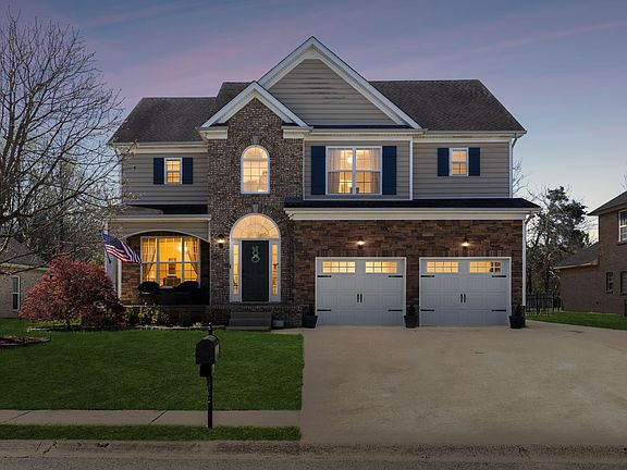 2nd image of 954 Willow Cir