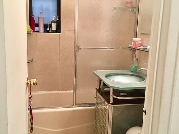 4th image of 14039 34th Ave APT 2M