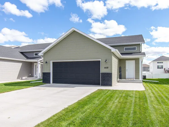 6608 27th St S, Fargo, ND 58104