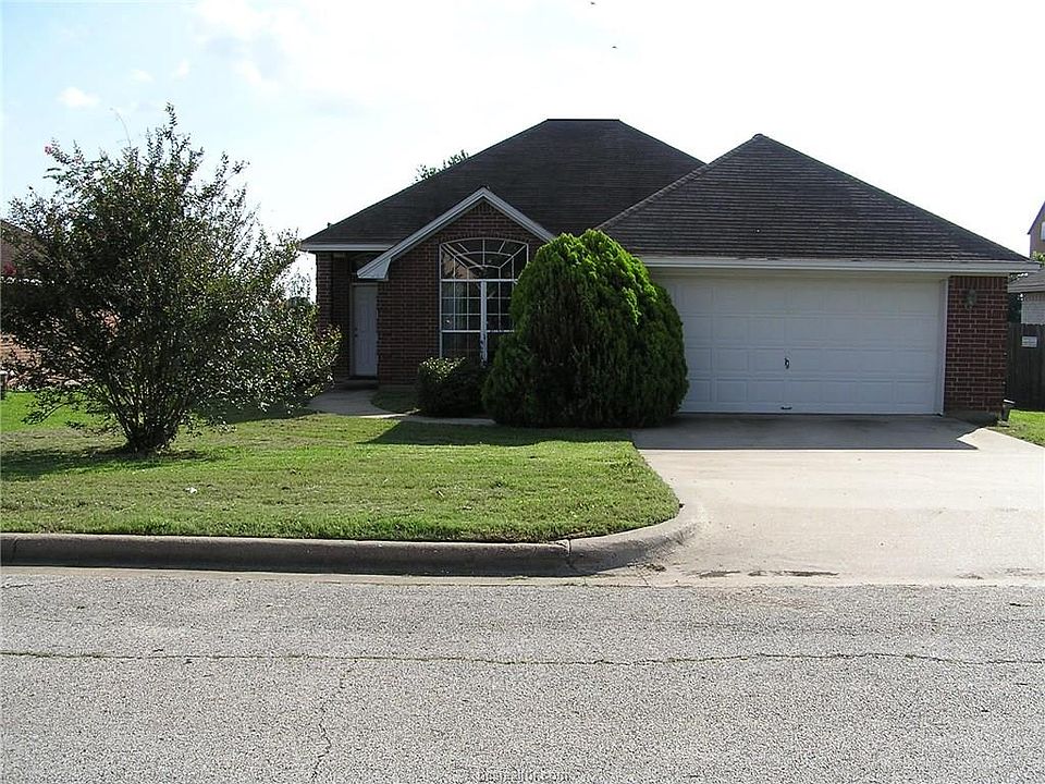 1st image of 107 Lonesome Dove Dr