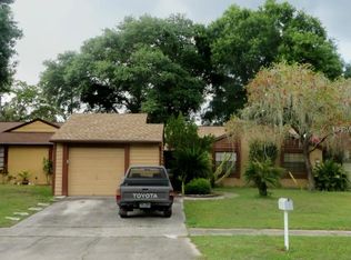 3232 Fox Lake Dr, Tampa, FL 33618