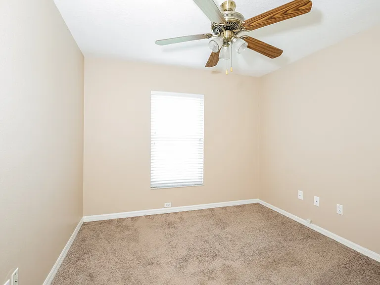 8606 Baneberry Ct — Photo 9