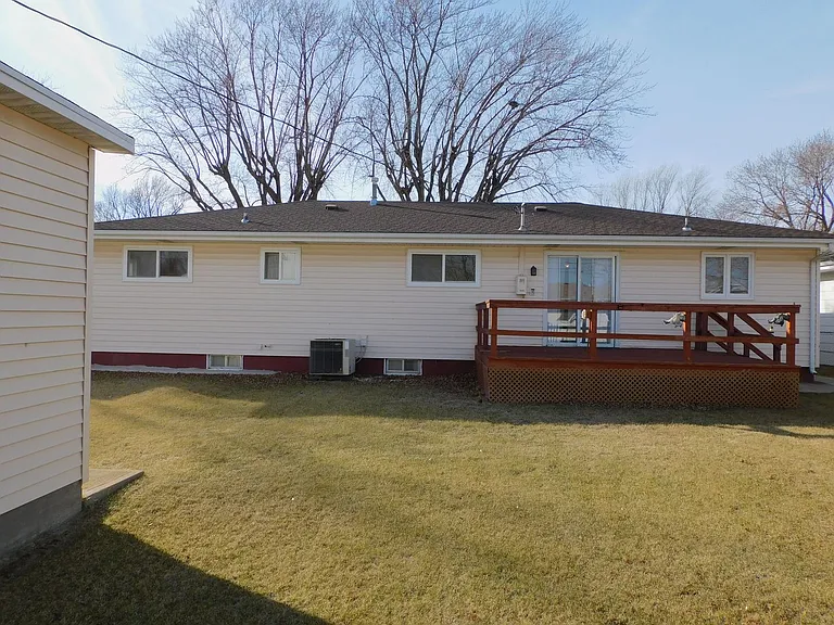 1133 N Howard Ave — Photo 25