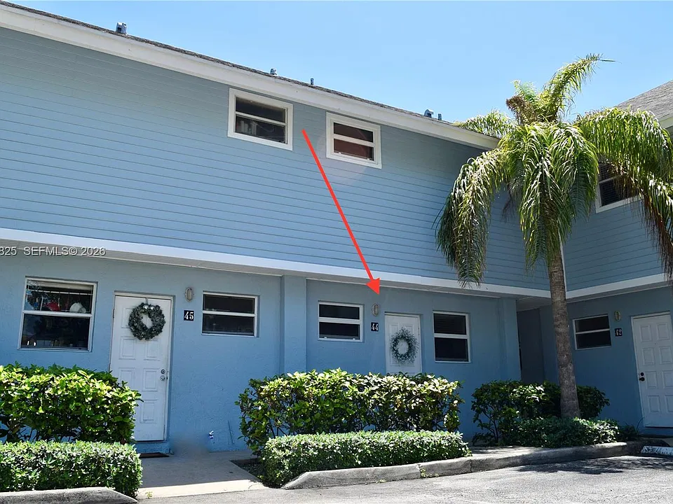798 Crandon Blvd