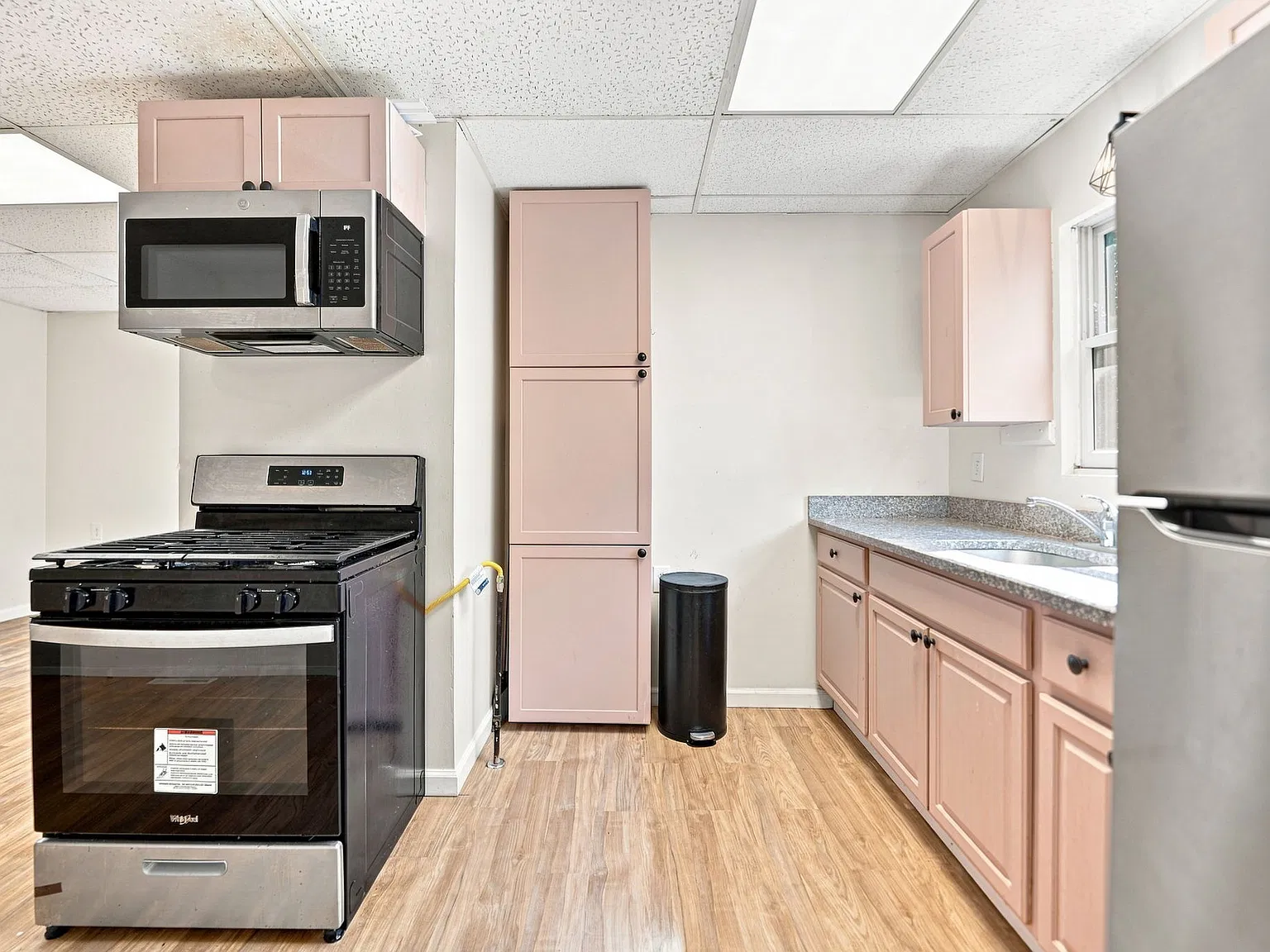 2 bed, $1,250 — Photo 4
