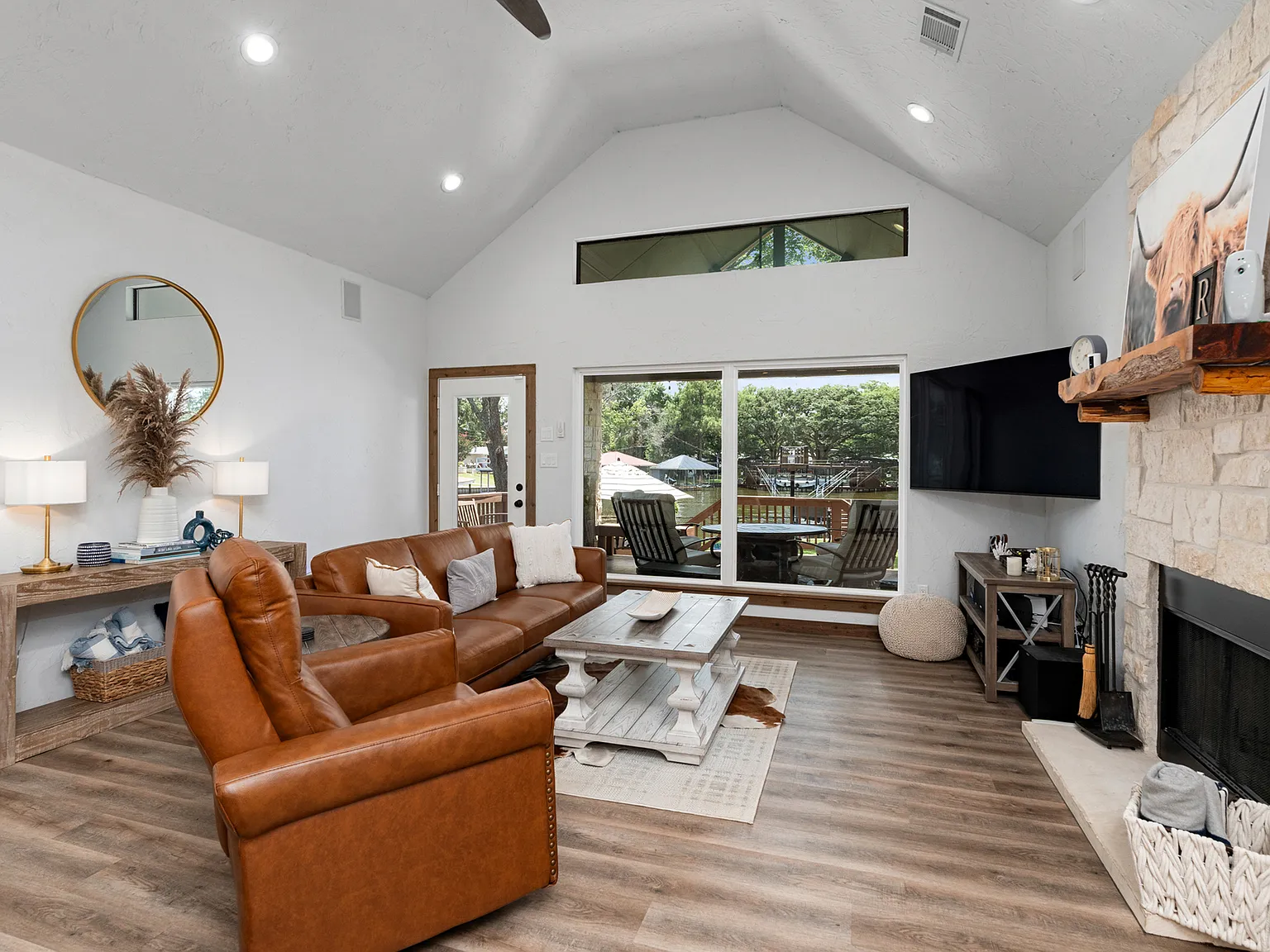 3 bed, 1488 sqft, $4,999 — Photo 4