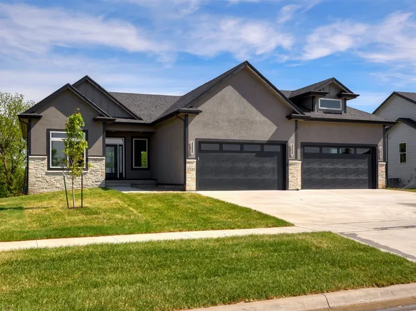 3520 NE 12th St, Ankeny, IA 50021