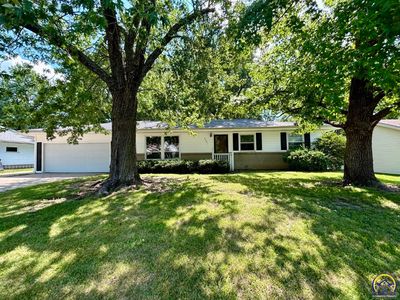 3501 SE Crestwater Dr, Topeka, KS, 66605