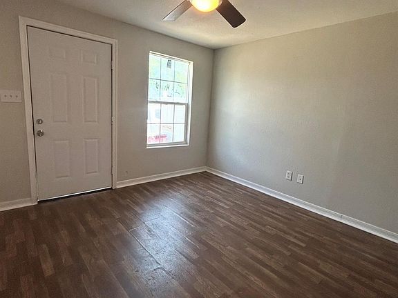 5th image of 727 W 6th St Unit 1