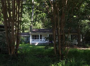 4057 Foxwell Dr, Hayes, VA 23072