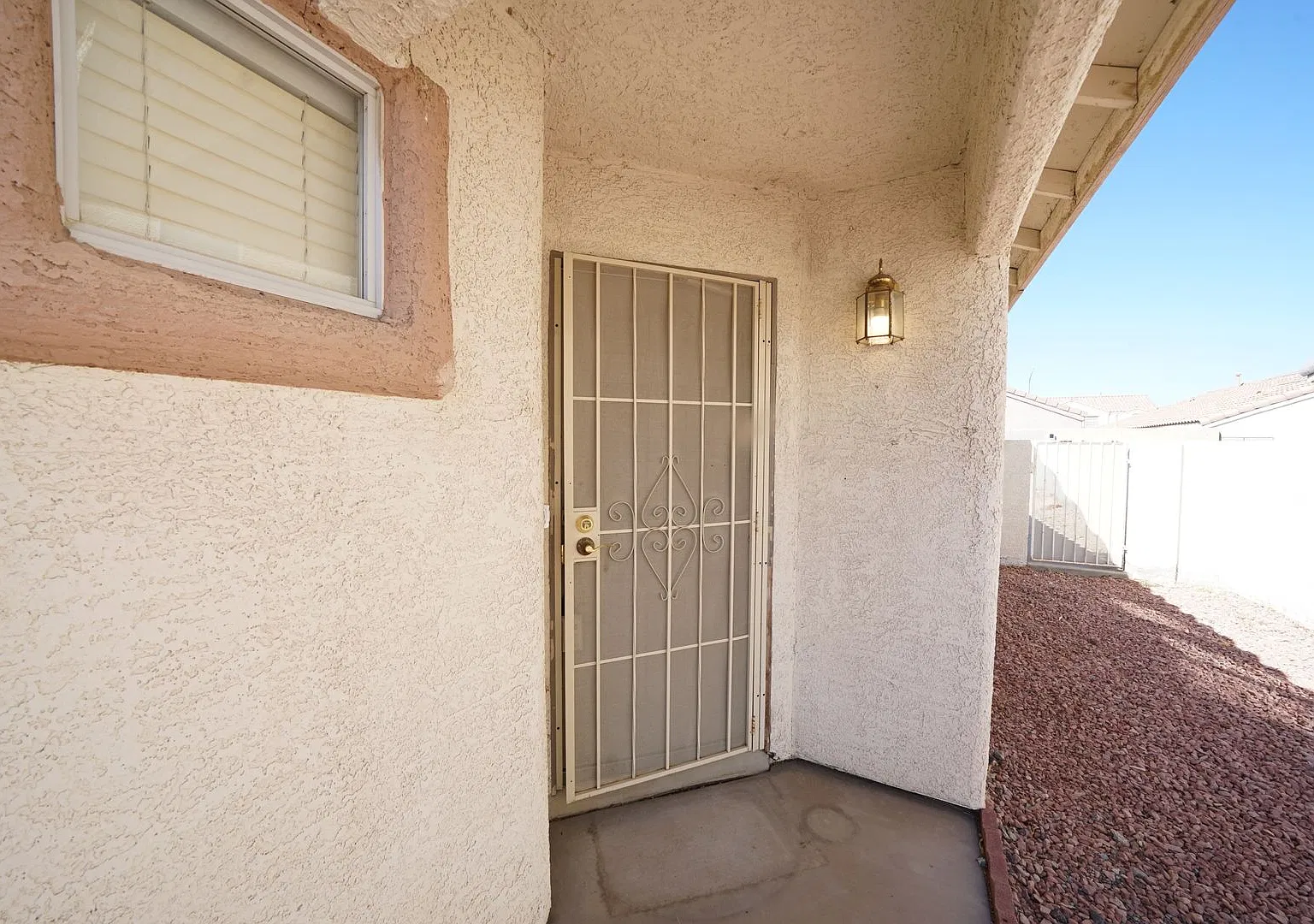 Showings Available Now — Photo 3