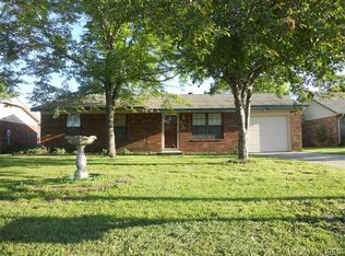 3703 Jennifer Ave, Muskogee, OK 74403