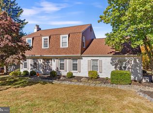 1 Berkshire Dr, Wayne, PA 19087