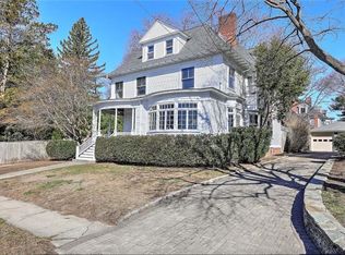 24 Alumni Ave, Providence, RI 02906