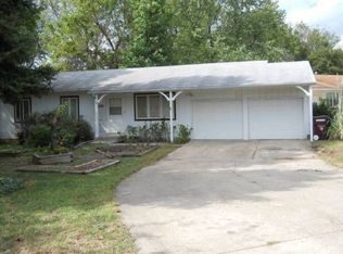 1100 N School St, Auburn, KS 66402