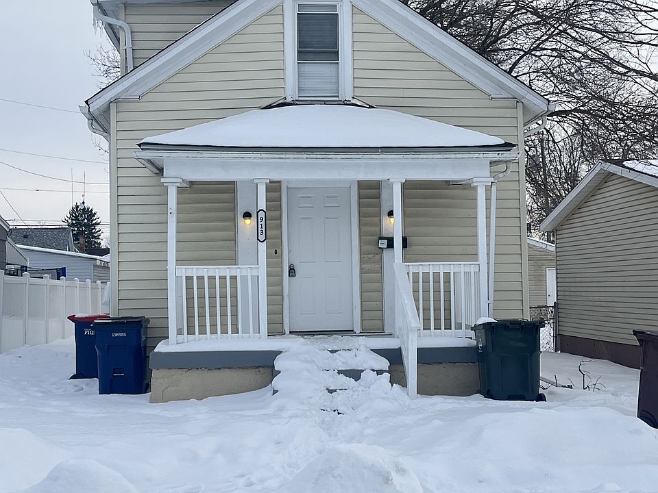 1st image of 913 Camp St