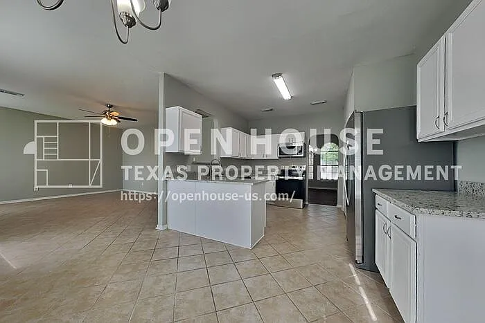 1210 Colonial Heights Dr — Photo 10