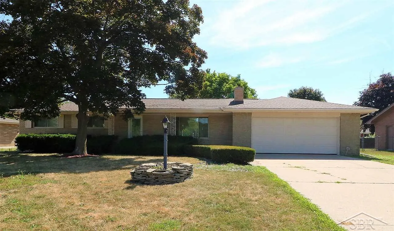 2910 Badger Pl photo 1