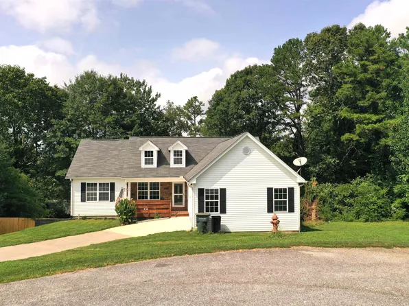 269 Arbor Gate Dr, Cornelia, GA 30531