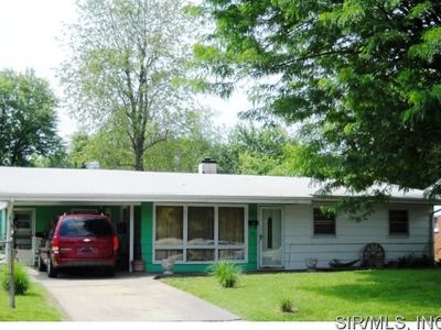 13 Hanover Ln, Cahokia, IL, 62206