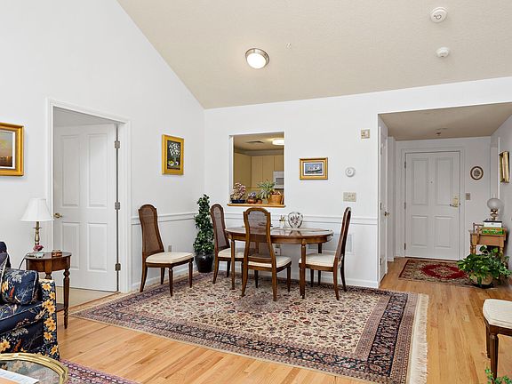 4th image of 1207 Heatherwood UNIT 1207