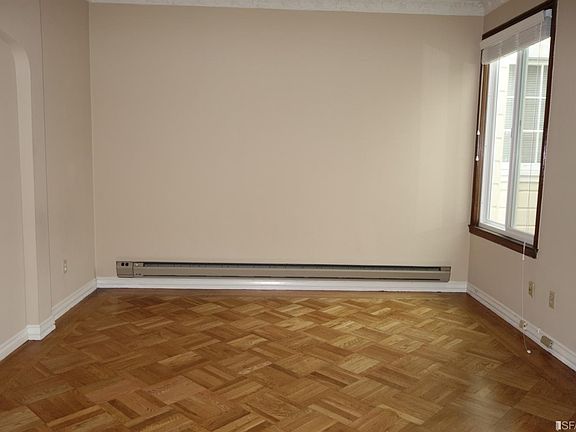 5th image of 341 W Portal Ave