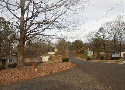 2nd image of 1160 Red Oak Cir