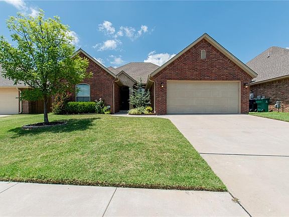2nd image of 12117 Chesterfield Ln