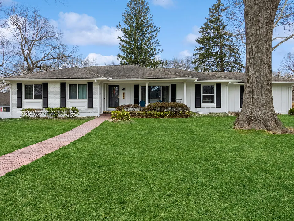 4120 W 98th Ter