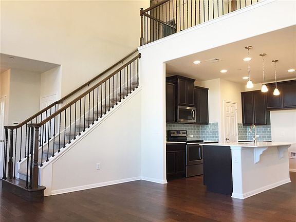 4th image of 3240 E Whitestone Blvd Unit 3