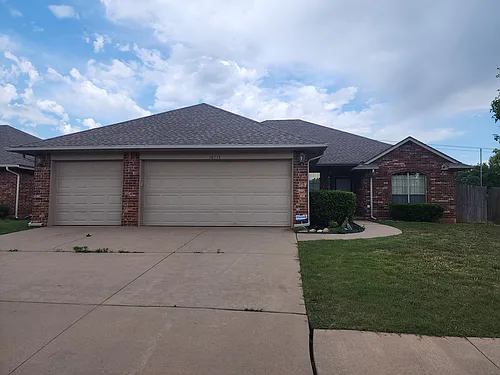16713 Autumnwood Dr Photo 1