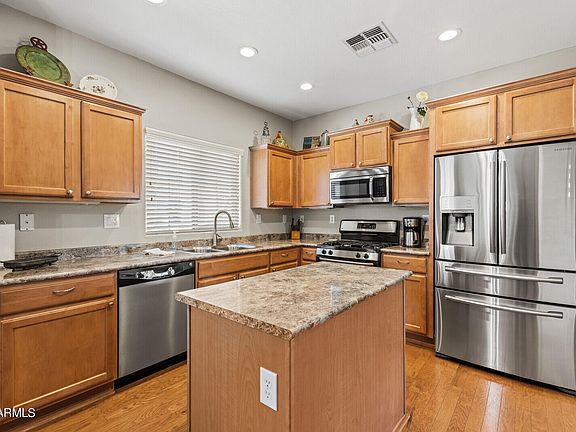 4th image of 3702 W THALIA Court