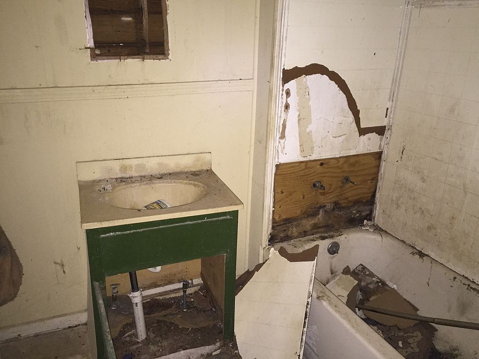 2nd image of 4265 Irving Ave