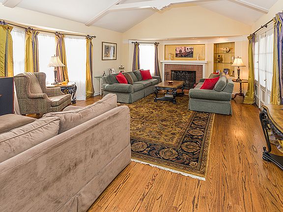 3rd image of 1114 Highland Ave