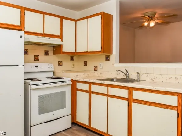 5105 Tudor Dr, Pequannock Twp., NJ 07444