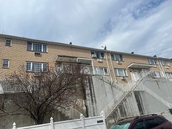 3rd image of 3401 Bruner Ave