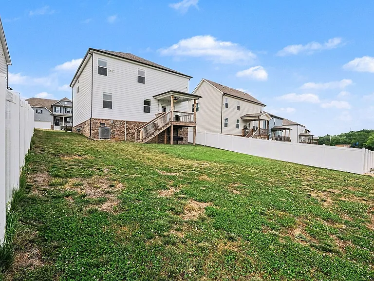 139 Millbrook Dr — Photo 25
