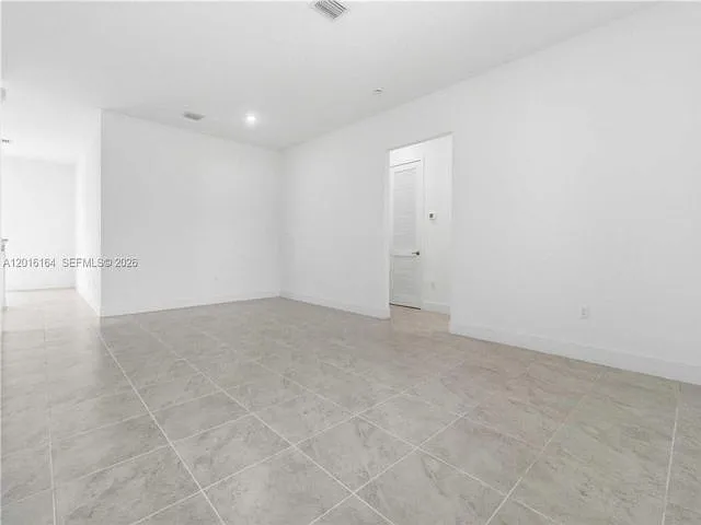 18901 SW 316th Ter — Photo 3