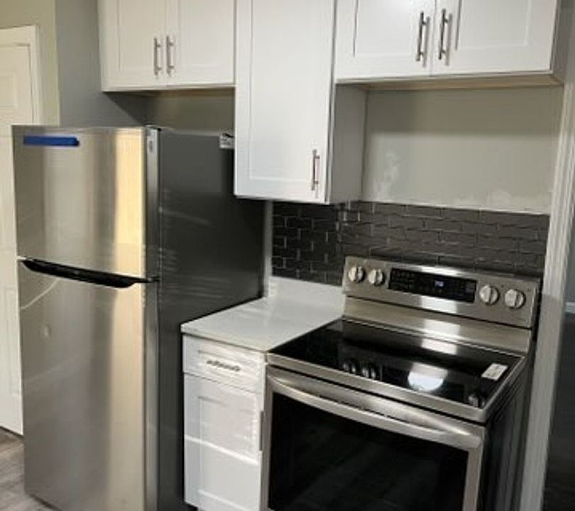 1st image of 4924 Adams St