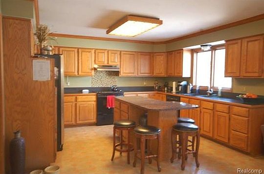 4th image of 2139 Regency Hills Dr