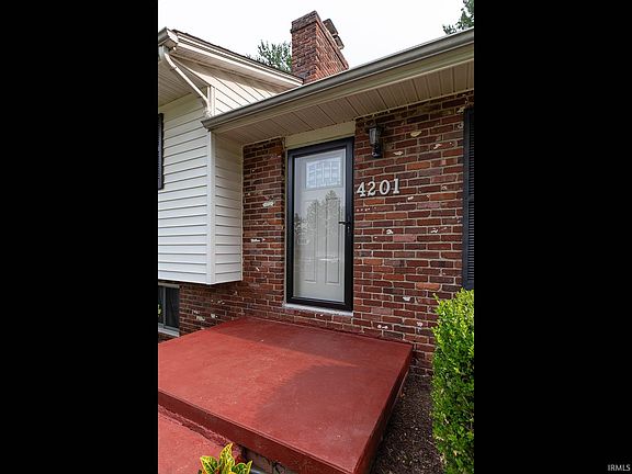 4th image of 4201 E Saratoga Dr