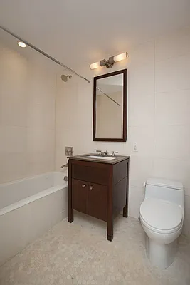 Rented by Nest Seekers International | media 14