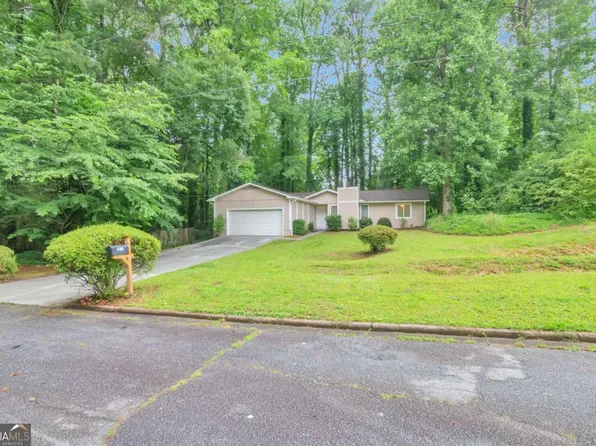 5577 Whittondale Rd, Lithonia, GA 30058