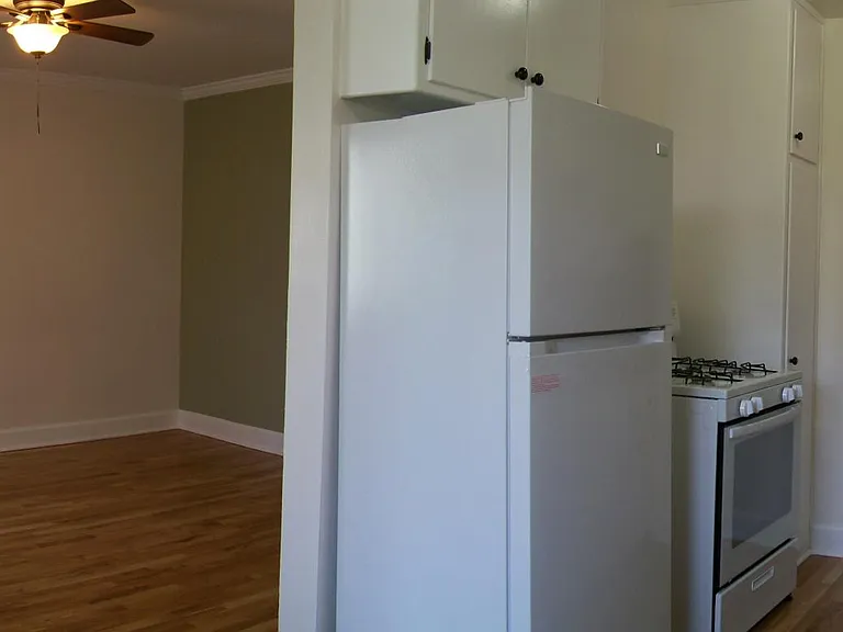 1422 N Serrano Ave #7 — Photo 20