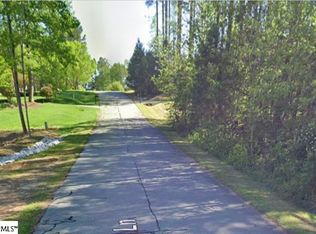 15 Laurelcrest Ln, Travelers Rest, SC 29690