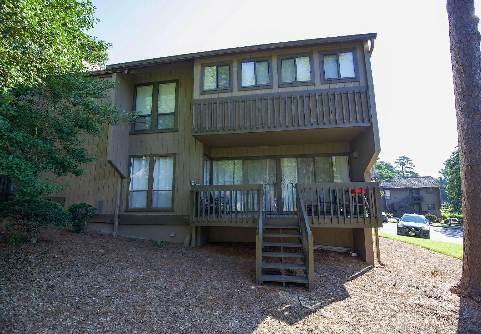 2 bed, 2.0 bath, 884 sqft, $2,100 — Photo 4