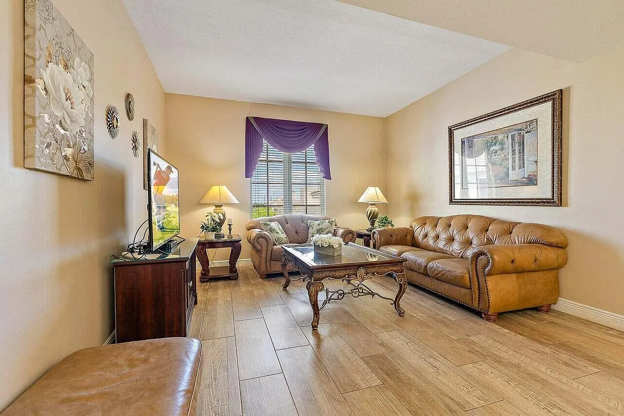 2 bed, 1.0 bath, 968 sqft, $2,800 — Photo 4